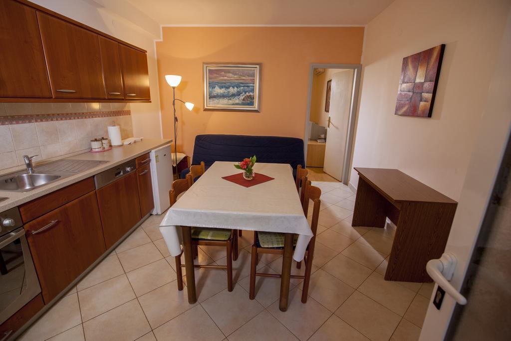 Apartments Villa Ban Rovinj Room photo